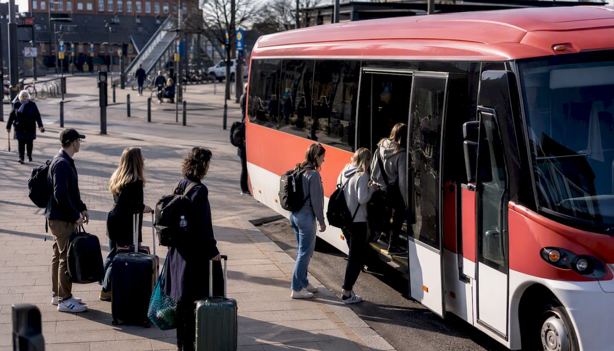 Kostenloser Shuttlebus vom Bahnhof Roskilde